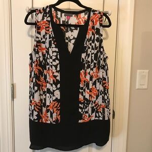 Vince Camuto geometric print sleeveless blouse in white, black & orange (M)